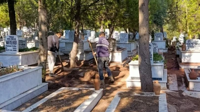 Efeler Belediyesi mezarlıklarda örnek çalışmasını sürdürüyor