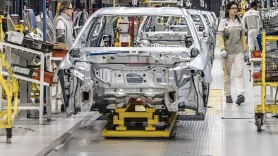 Elektrikli Araçların Yükselişi: Tüketici Mi, Markalar Mı Direniyor?