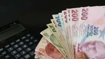 Emekli Taban Maaşı Yükselecek! SSK, EYT'li, BAĞ-KUR ve 4C'li Emeklilerin Maaşlarında Artış Bekleniyor