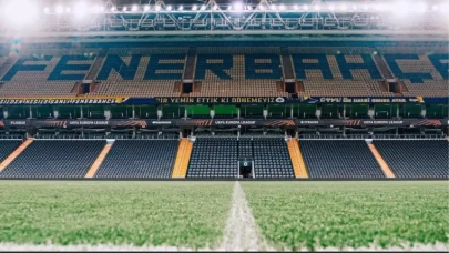 Fenerbahçe - Stuttgart Maçında Hoparlörden Yayınlanan Dijital İslık Olayı Şaşkınlık Yarattı!