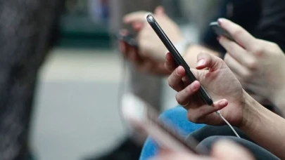 Gençlerin %40’ı Yapay Zekâyı Kullanıyor!