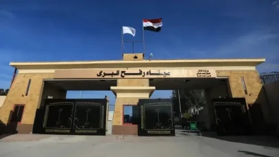 İnsani Yardımların Yeniden Başlaması İçin Gazze ve Mısır Arasındaki Refah Sınır Kapısı Açıldı!