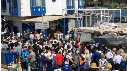 İZDENİZ’in yaz seferlerinde 24 bine yakın yolcu seyahat etti