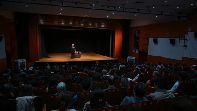 İZKİTAP’a yağmura rağmen yoğun ilgi