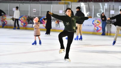 İzmir'deki buz pisti, yenilikçi bir döneme hazırlanıyor!