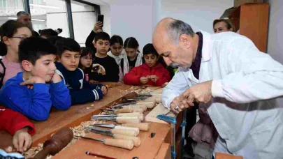 Karabağlar ‘da asırlık sanat yeniden hayat buluyor