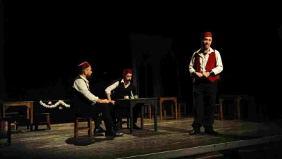 Karşıyaka Belediye Tiyatrosu sezonu 4 Ekim'de açıyor!