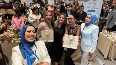 Kozmetik markası, 13 Ekim’deki moda ve güzellik zirvesinde yerini aldı