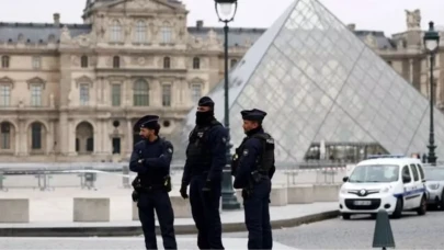 Louvre Müzesi soygununda neler çalındı? Louvre Müzesi'ni kim soydu?