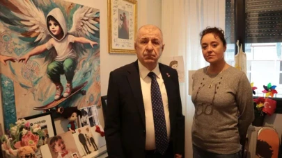 MHP Milletvekili Özdağ, İtalyan turist Mattia Ahmet Minguzzi'nin annesini ziyaret etti