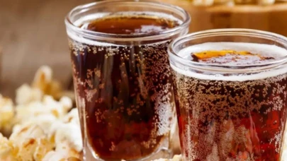 Uzmanlardan kritik uyarı: Gazlı ve enerji içeceklerinin kanser riskini artırdığı belirlendi