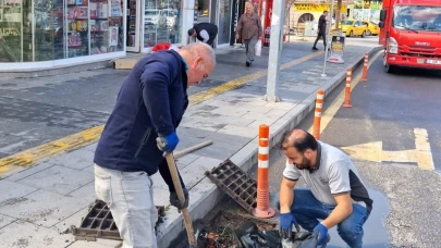 Yağmur suyu hatları ve ızgaralar temizleniyor
