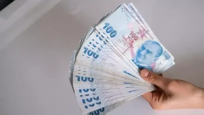 Emekli Maaşlarına Artış Müjdesi: Yeni Torba Yasada 7200 Prim Günü ve Refah Payı Eklemesi Yer Alacak!