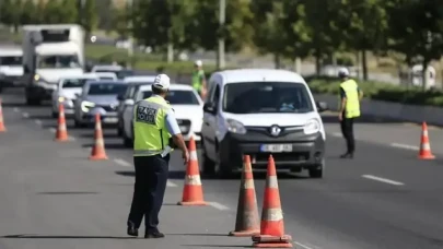 Yeni trafik cezaları ne zaman yürürlüğe girecek? 2025 Trafik Kanunu meclisten geçti mi?