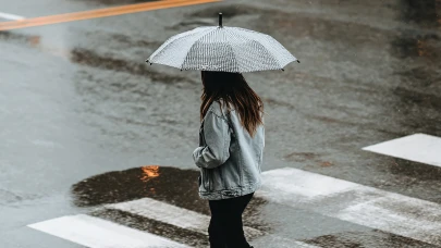 Meteoroloji'den Kritik Uyarı: 10 Kasım 2025'te Sağanak Yağış Bekleniyor