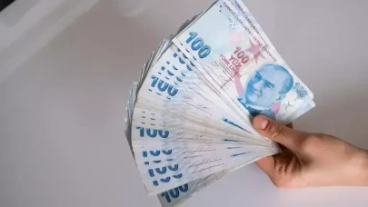 2000 Sonrası SGK'lı Çalışanlara Yönelik Kademeli Emeklilik Prim Yaş Tablosu Belirlendi: Meclis Gündemine Alındı mı?