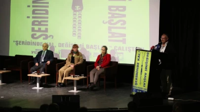 Araç Kontrol Kulesi'nden (AKK) düzenlenen Şeridinde Kal, Değişimi Başlat