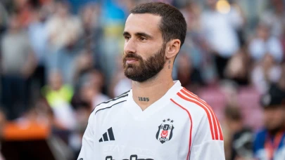 Portekizli futbolcu Rafa Silva, bir kez daha takım antrenmanına katılmadı