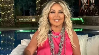 Ünlü Türk şarkıcı Safiye Soyman hakkında merak edilenler! Şarkıcı Safiye Soyman'ın hayatı ve kariyeri detaylarıyla açıklanıyor!