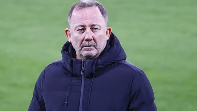 Sergen Yalçın, sağlık sorunları nedeniyle anjiyo oldu: Beşiktaş'ın Teknik Direktörü'nün Yaşı Kaç?