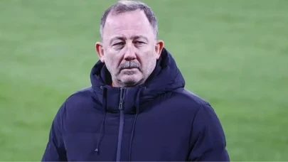 Ünlü Teknik Direktör Sergen Yalçın'ın Hayatı ve Kariyeri Merak Ediliyor!