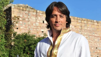 Survivor 2026 Yarışmasına Dahil Olan Ünlü Oyuncu Cüneyt Arkın'ın Oğlu Murat Arkın'ı Yakından Tanıyalım!