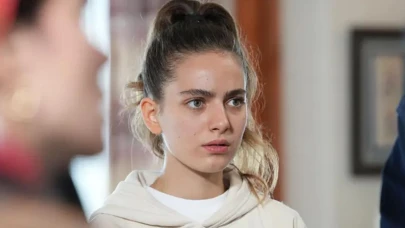 Fırtınanın ortasında Eleni'nin annesiyle ilgili şaşırtıcı gerçekler gün yüzüne çıkıyor!