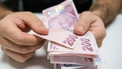 Yaşlı ve Engelli Aylığı Kasım Ödemeleri Hesaplara Yatmaya Başladı! 65 Yaş Maaşı Miktarı Ne Kadar Oldu?
