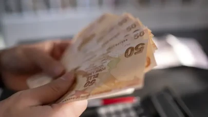 2026 Yılında Yeniden Değerleme Oranı Açıklandı: İşte Pasaport, Ehliyet, Trafik Cezaları, Vergi, Harç ve Ücretler!