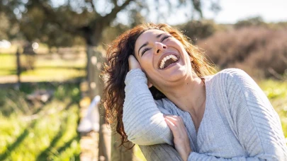 Mutsuzluğu unutan burçlar: İşte doğuştan neşeli olan 2 burç!