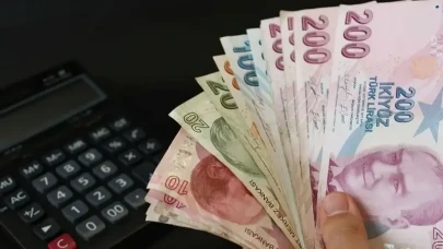 Emekliler için yeni kök maaş hesaplama yöntemi belirlendi: 2026 yılında 4A, 4B ve 4C sigortalılarının aylık geliri hesaplandı! İşte detaylar...