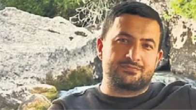 Altın hırsızı Erdal Timurtaş'ın kim olduğu merak konusu! Erdal Timurtaş'ın yaşamı ve işlediği suçlar ortaya çıktı. Peki, Erdal Timurtaş kimdir? Bu ünlü hırsız kaç yaşında ve nereli?