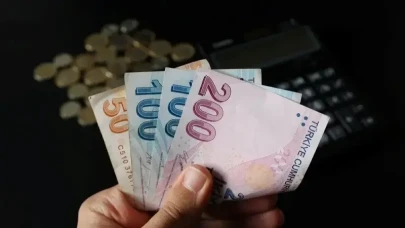 Memur ve Emekli Memur Maaşları İçin Yeni Zamlar Belli Oldu: Enflasyon Oranına Göre Artış Miktarları Açıklandı!