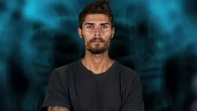 Ünlü İsim Barış Murat Yağcı'nın Hayatı ve Kariyeri Hakkında DetaylarTürk televizyon ve sinema dünyasının sevilen ismi Barış Murat Yağcı'nın hayatı merak konusu oldu. Barış Murat Yağcı, doğum tarihi ve yeriyle birlikte ailesi, eğitimi ve kariyeri hakkında bilinmeyenleri aydınlatıyor.