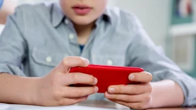 İlk ve orta öğretimde cep telefonu yasağı