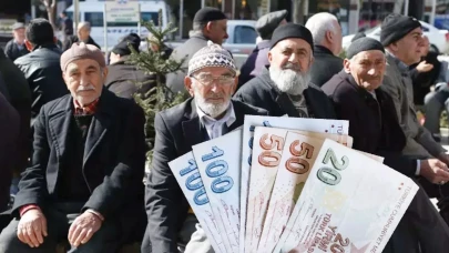 Emekli ikramiyeleri için yeni formül: İkili ödeme sistemi gündemde!