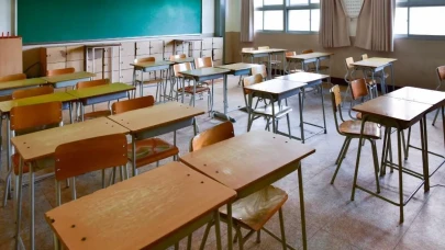 7 Nisan'da okullar 3 ders mi? Pazartesi günü okullar kaç ders?