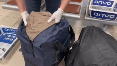 Havalimanında 32 kilo metamfetamin ele geçirildi, şüpheliler gözaltına alındı