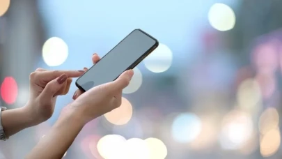 Cep telefonları 3 günde bir kendini yeniden başlatacak