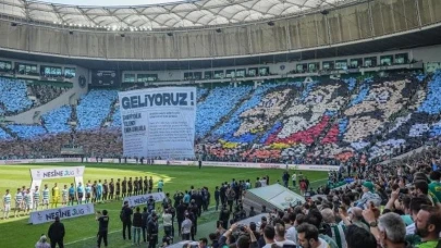 Tarihi maça 45 bin kişi geldi! 3. Lig'de şampiyonluk buluşması