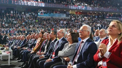 CHP Kurultayında liste yarışı kızışıyor: Özgür Özel'e rakip liste çıktı