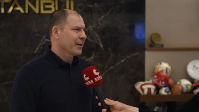 20'nci İstanbul Yarı Maratonu’na rekor katılım...Renay Onur: “Türkiye’de ilk kez 10 kilometrelik bir yarışta 10 binin üzerinde kayıt yapıldı”