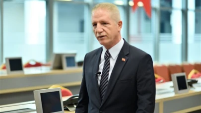 Vali Gül, II. Eğitimde Yapay Zeka Zirvesi’ne katıldı