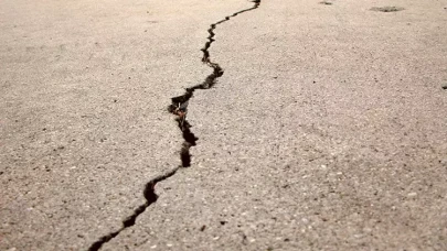 MTA: 2025 Yılı Diri Fay Haritası Yayımlandı - Türkiye'de 45 İl ve 110 İlçe Deprem Riski Altında!