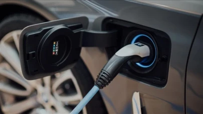 Elektrikli otoda dengeler değişiyor: BYD, Tesla’yı solladı