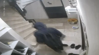 İstanbul'da korkunç cinayet: Önce sevgilisine saldırdı sonra annesini öldürdü