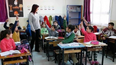 Öğretmen atama takvimi belli oldu! Gözler 2025 öğretmen atamaları branş dağılımı detaylarında