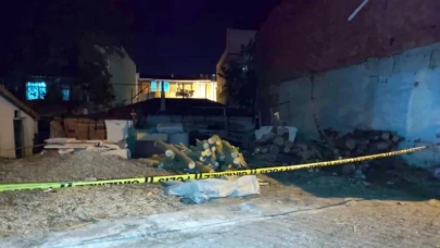 14 yaşındaki çocuk dehşet saçtı! Genç kadının boğazını keserek altınlarını çaldılar