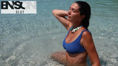 Bergüzar Korel Marmaris'te! Denizde bikinili pozlar verdi