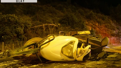 İzmir'de feci kaza: Baba öldü, oğlu yaralandı